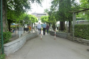 P1100646-1000